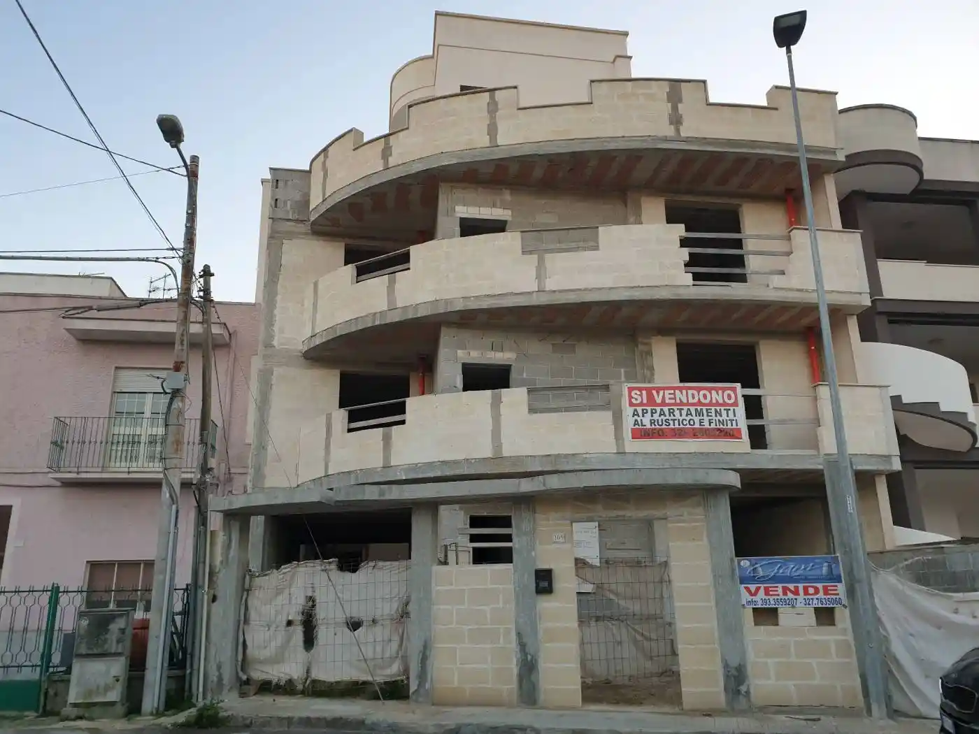 Casa indipendente in vendita a Lizzanello