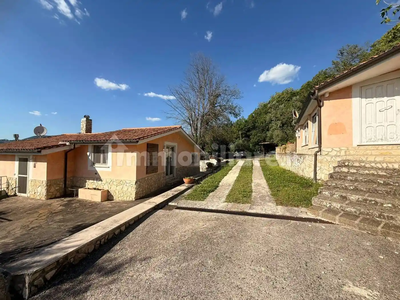 Villa in vendita a Castelnuovo di Farfa