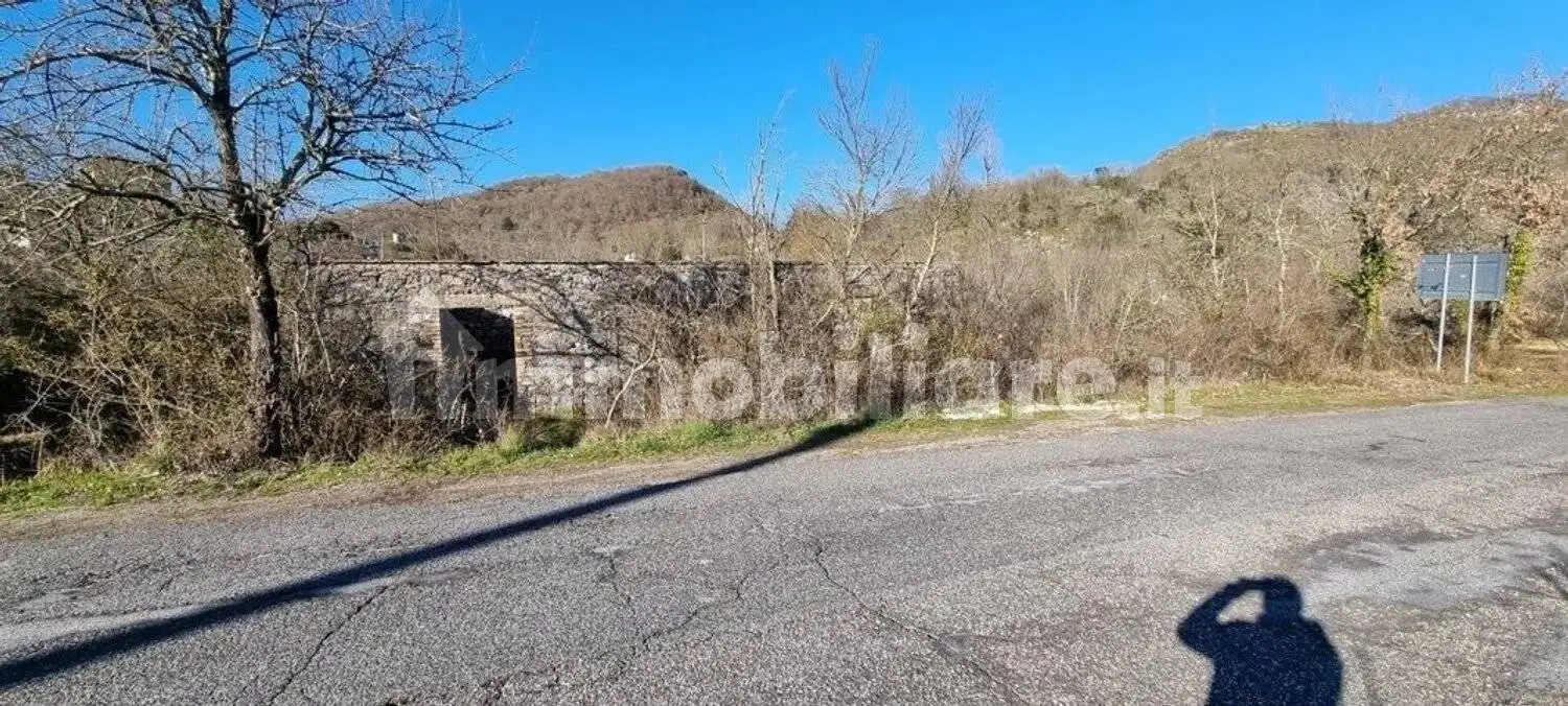 Villa unifamiliare, da ristrutturare, 12000 m², Castelnuovo Parano - foto 2