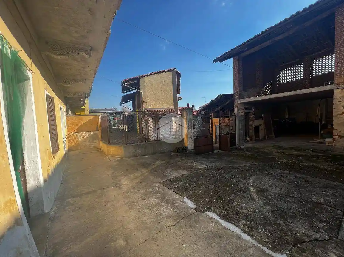 Terratetto plurifamiliare via Cesare Balbo 27, Centro, Cossano Canavese - foto 2