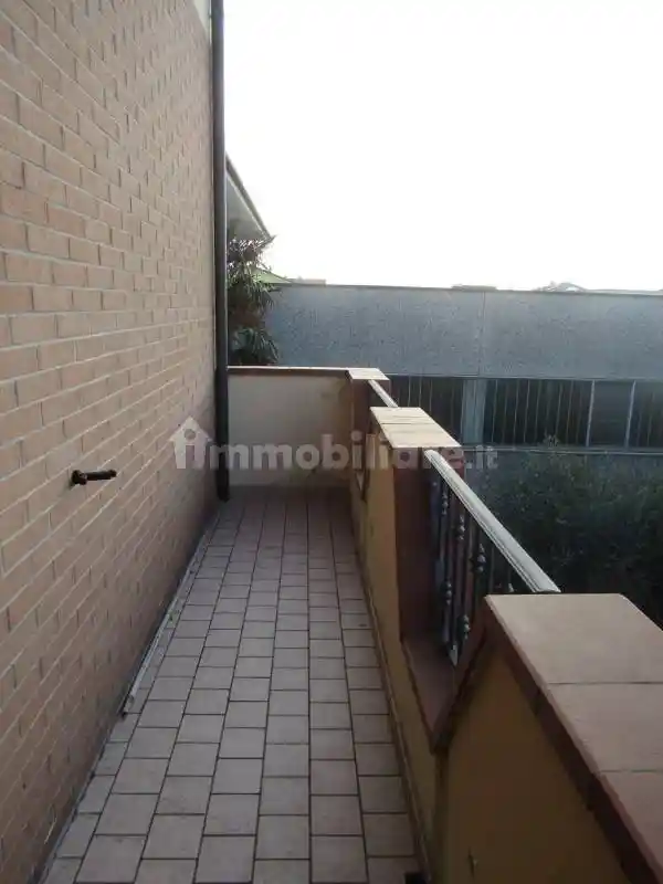 Villa plurifamiliare, ottimo stato, 657 m², Roncaglia, Jesi - foto 2