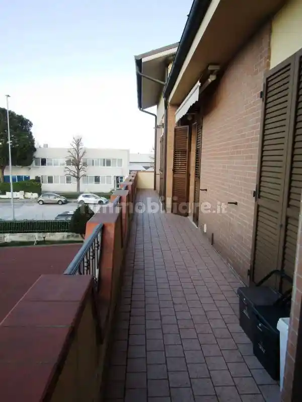 Villa plurifamiliare, ottimo stato, 657 m², Roncaglia, Jesi - foto 3