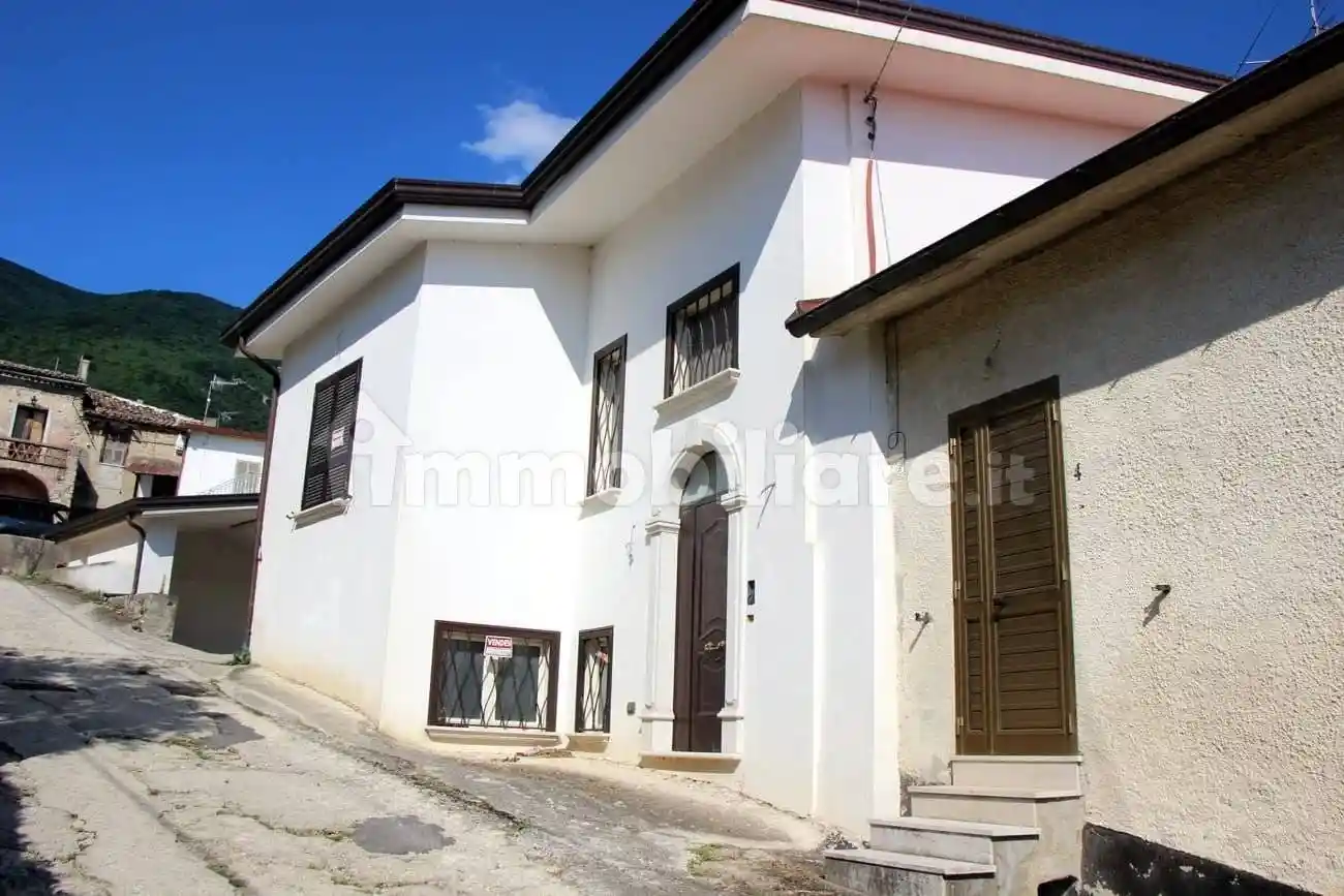 Villa in vendita a Gioia Sannitica