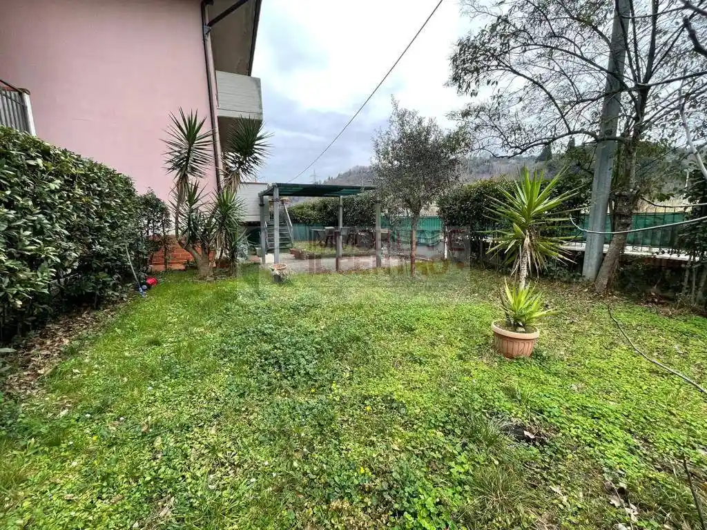 Appartamento in vendita a Sarzana