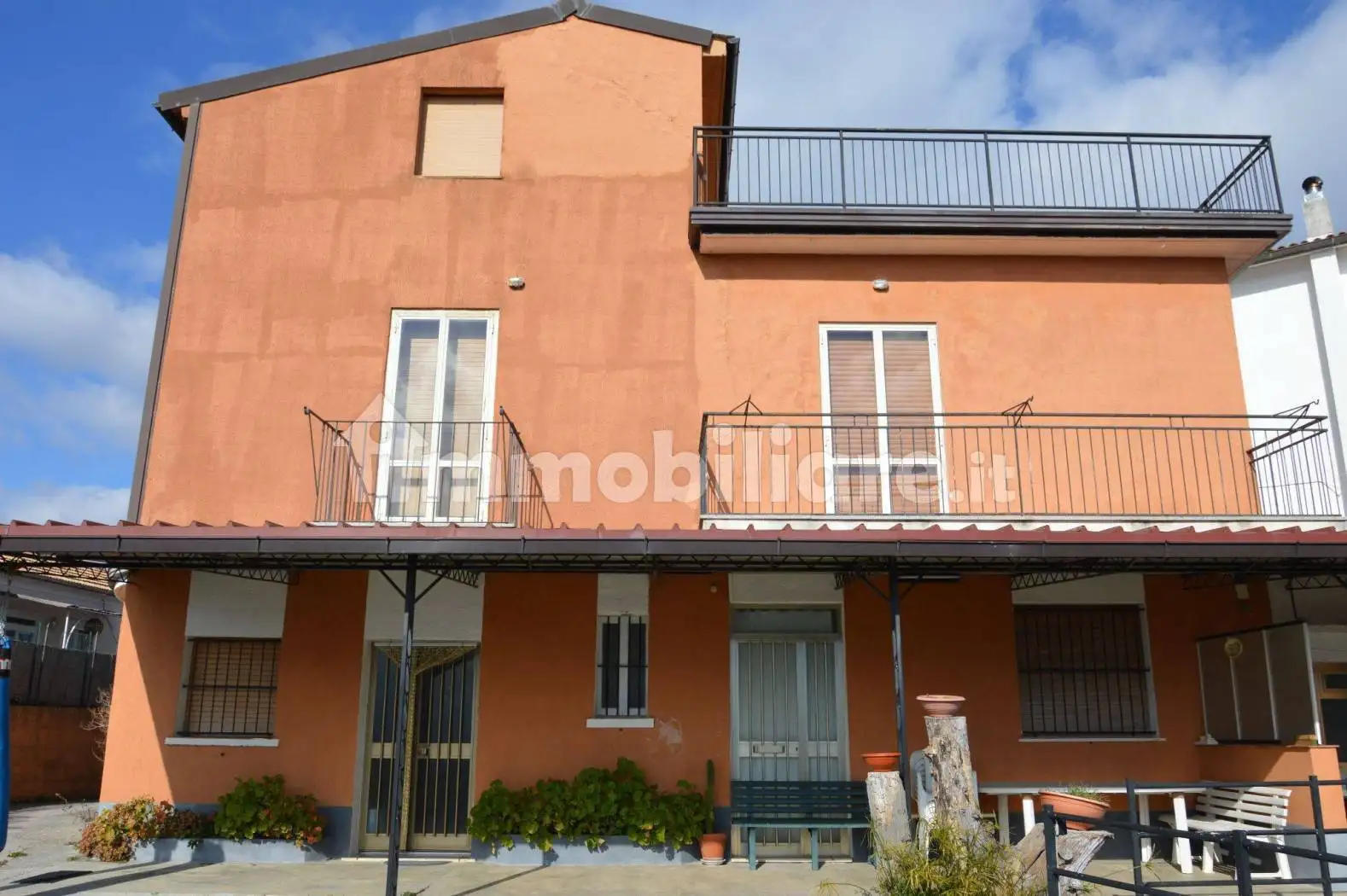 Casa indipendente in vendita a Trecchina