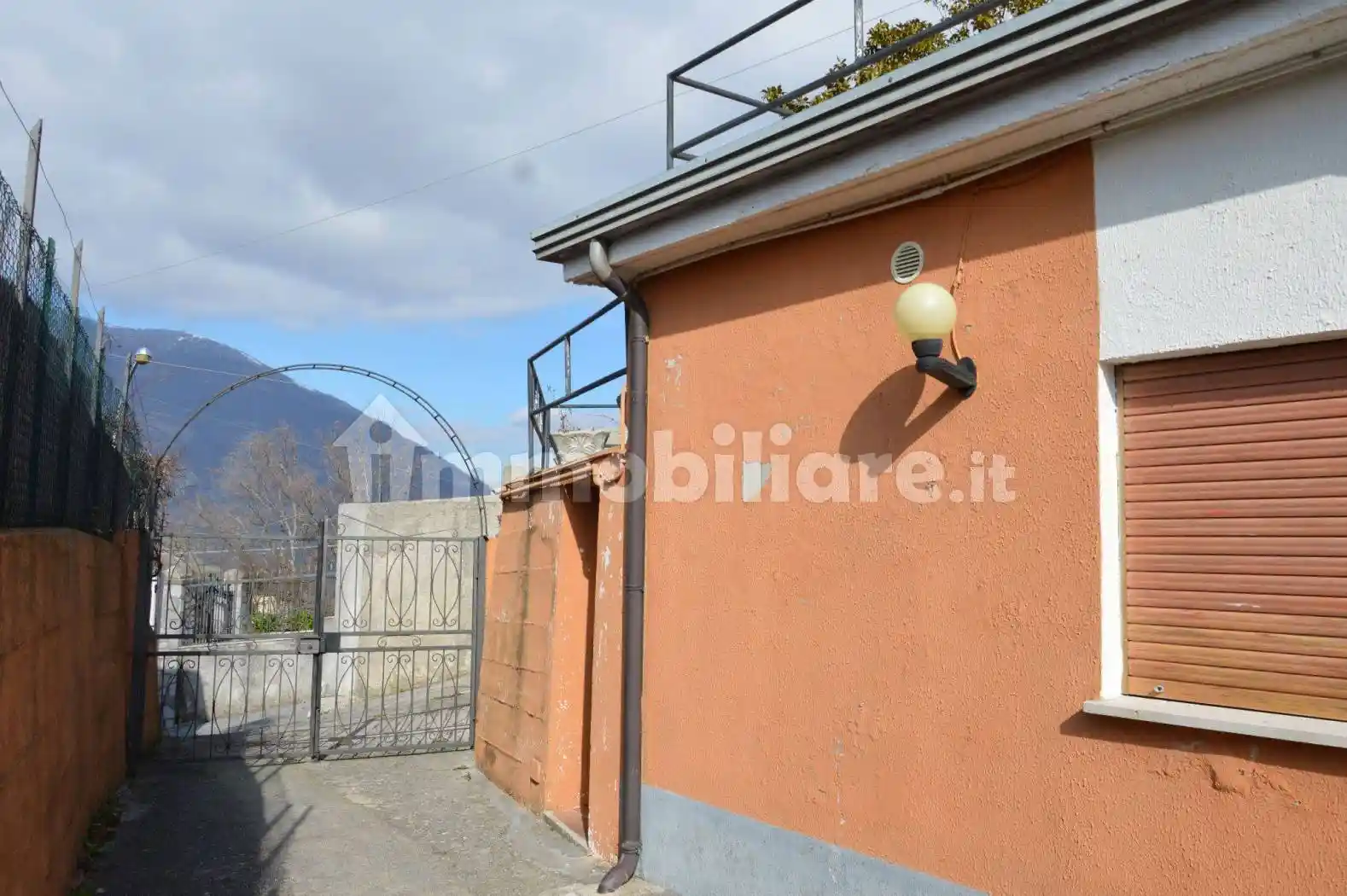 Terratetto plurifamiliare via Sant'Elena, Centro, Trecchina - foto 2