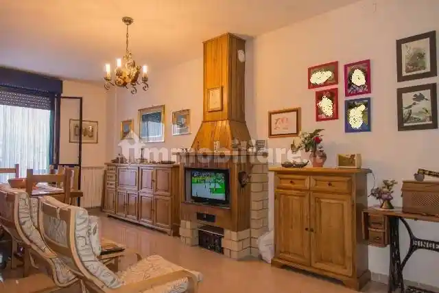 Appartamento in vendita a Montecchio