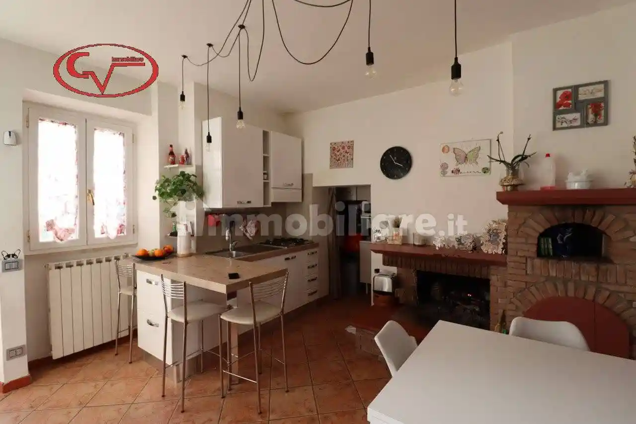 Appartamento in vendita a Laterina Pergine Valdarno