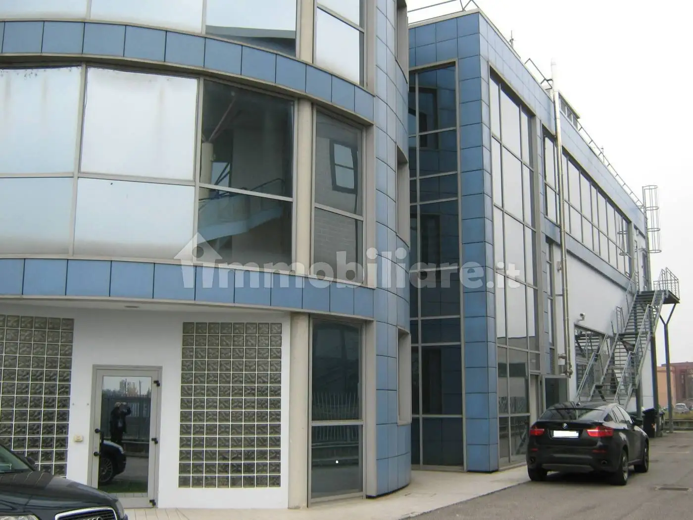 Palazzo - Edificio in affitto a Zevio