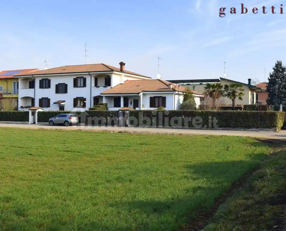Villa in vendita a Magenta