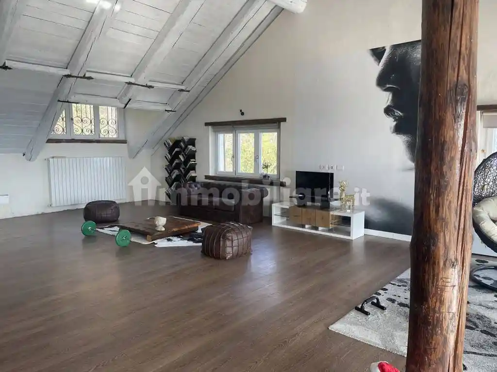 Appartamento in vendita a Nembro