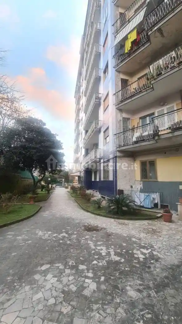 Appartamento in affitto a Napoli