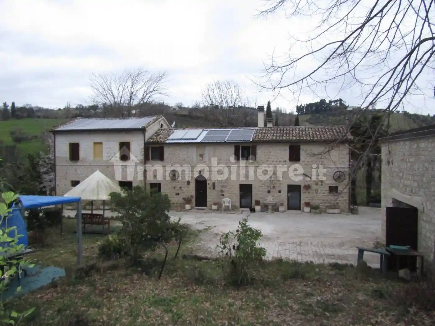 Rustico - Casale in vendita a Monte Roberto