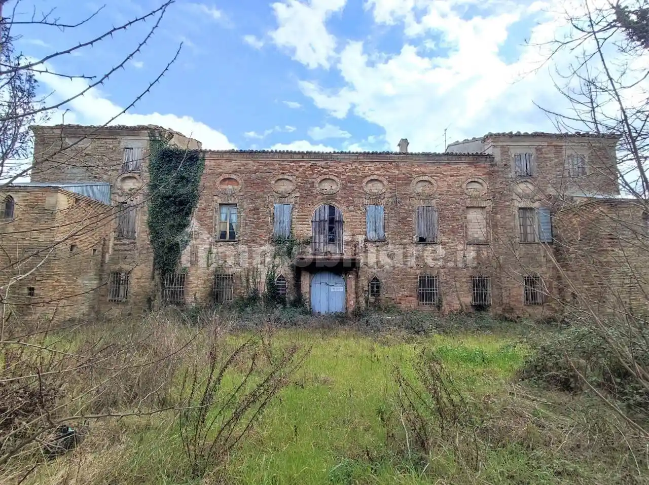 Rustico - Casale in vendita a Fano