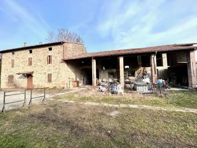 Rustico - Casale in vendita a Parma