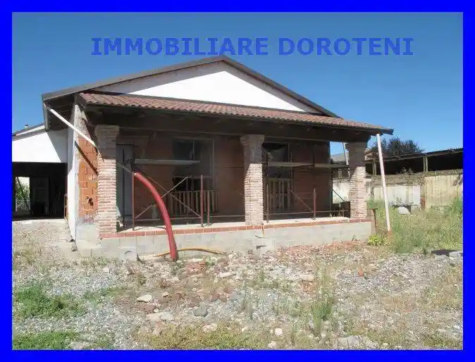 Casa indipendente in vendita a Asigliano Vercellese