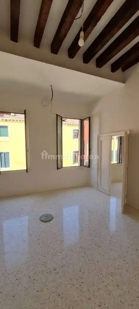 Appartamento in vendita a Venezia