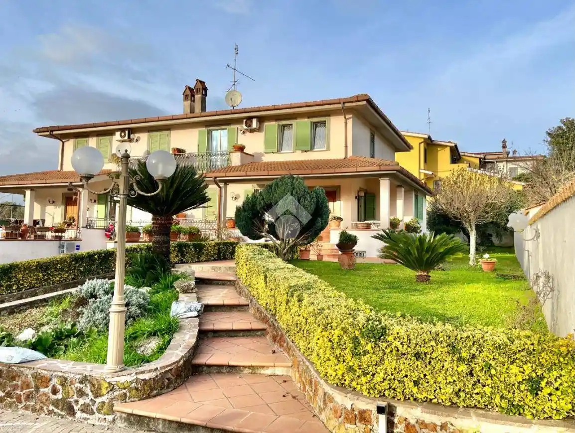 Villa in vendita a Roma