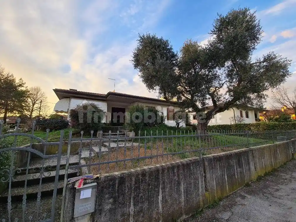 Villa in affitto a Bolzano Vicentino