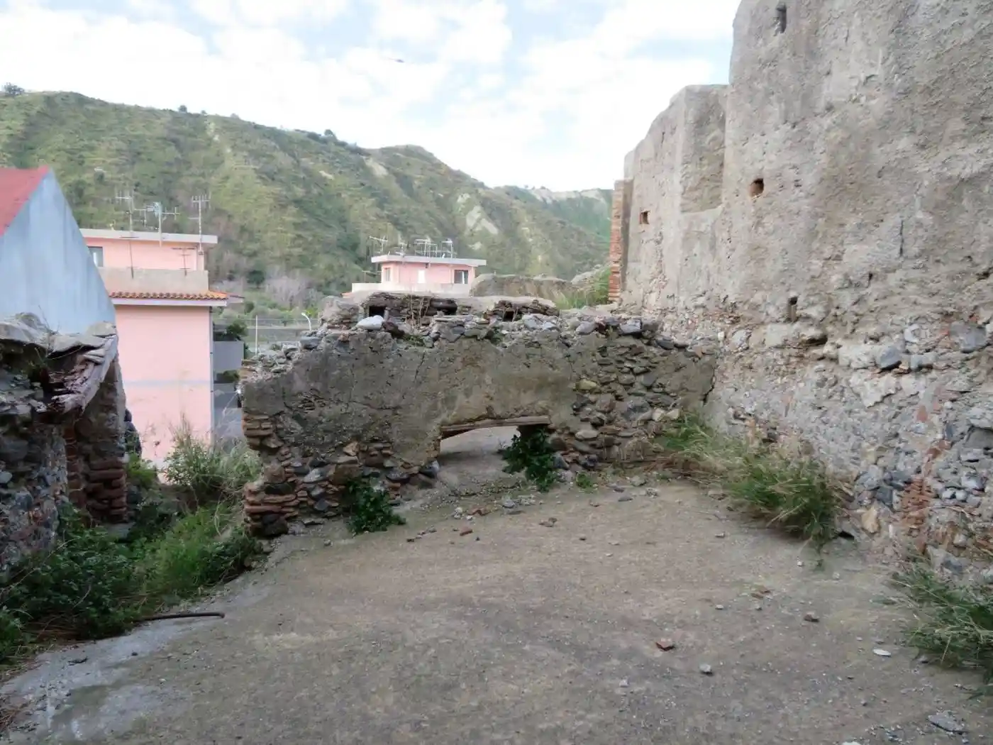 Rustico - Casale in vendita a Saponara