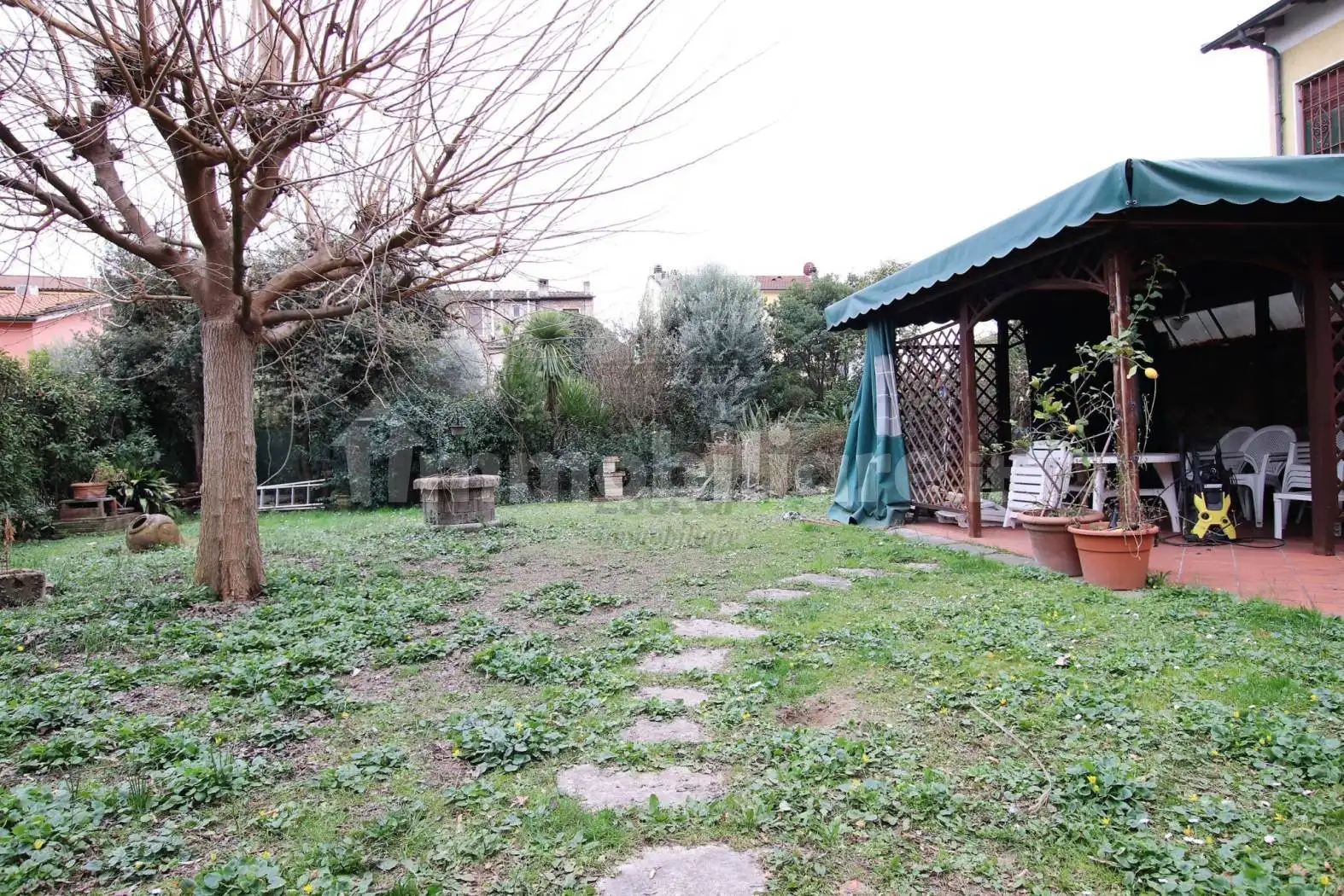 Villa in vendita a Lucca