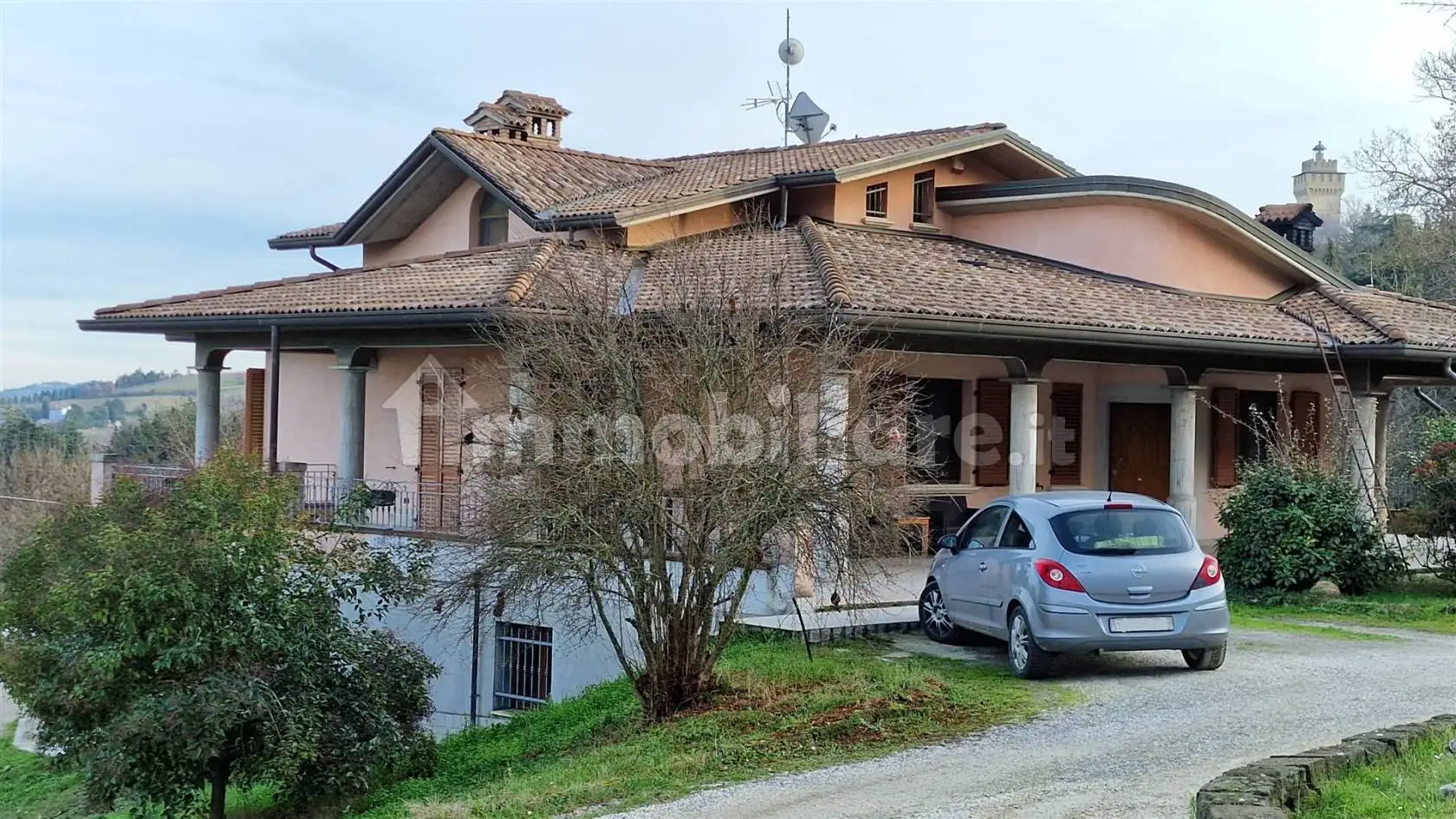 Villa in vendita a Meldola