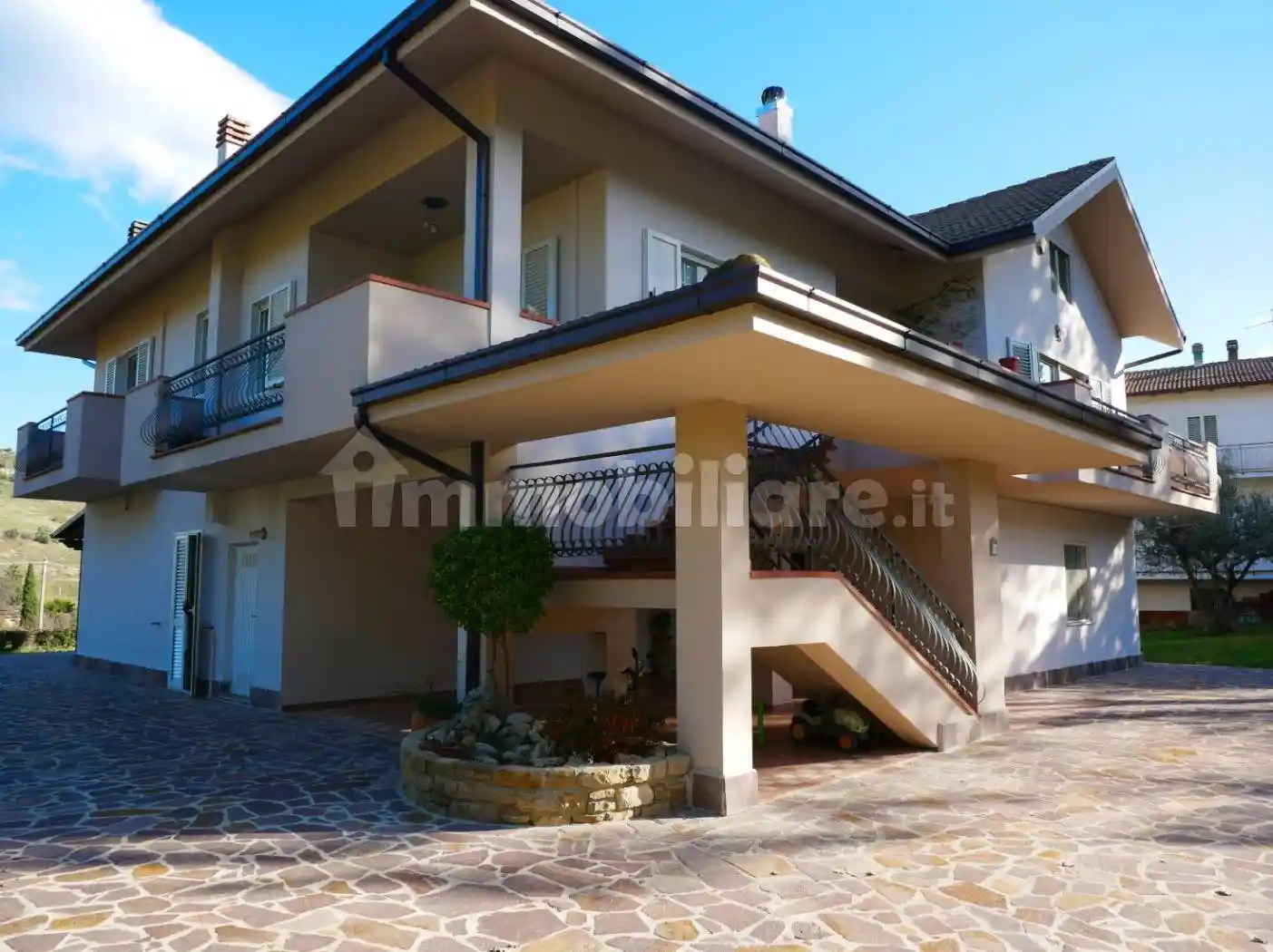 Villa unifamiliare, ottimo stato, 395 m², Ticchione, Alanno - foto 2