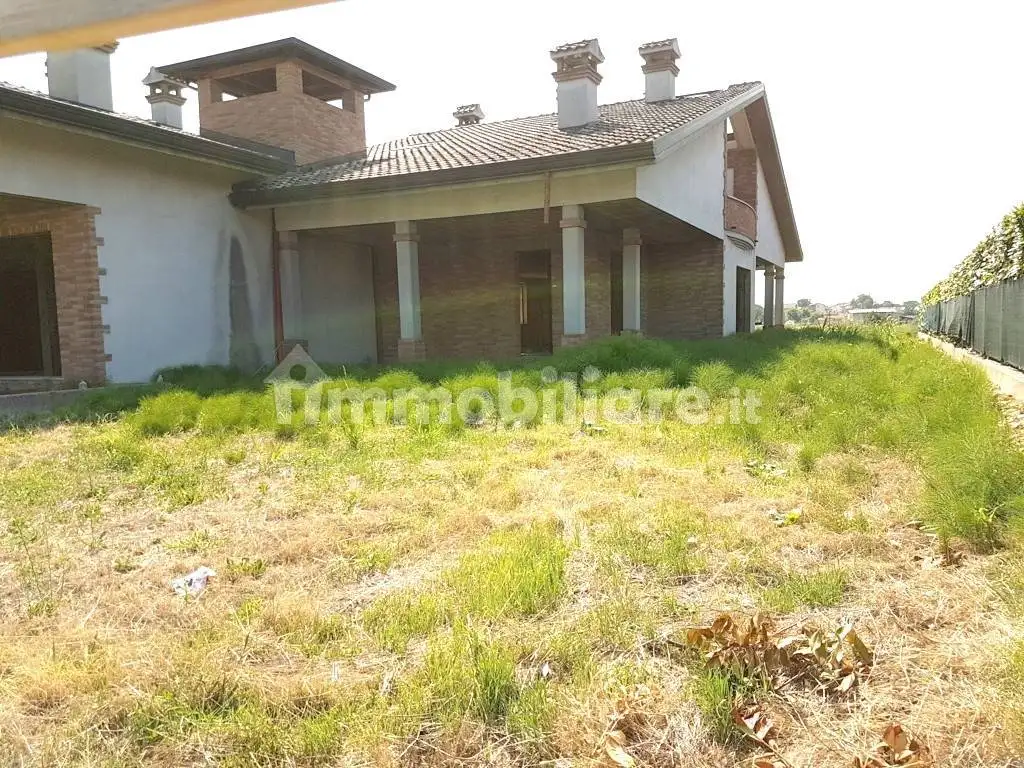 Villa in vendita a Cesenatico