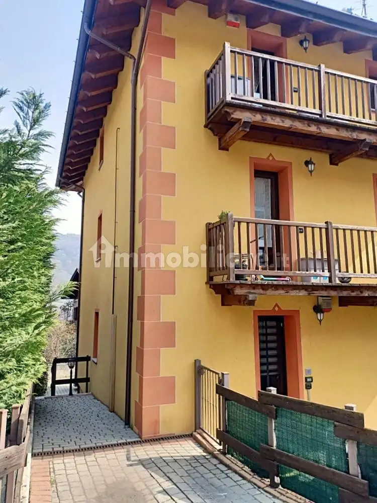 Quadrilocale frazione Neyran 55, Neyran Etabloz, Brissogne - foto 2