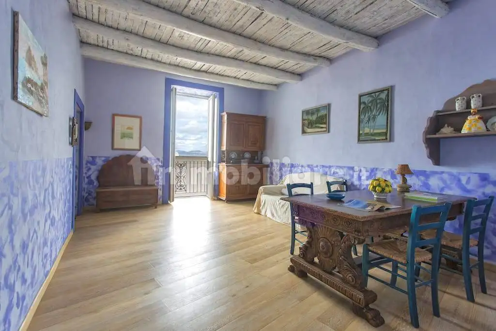 Appartamento in vendita a Ischia