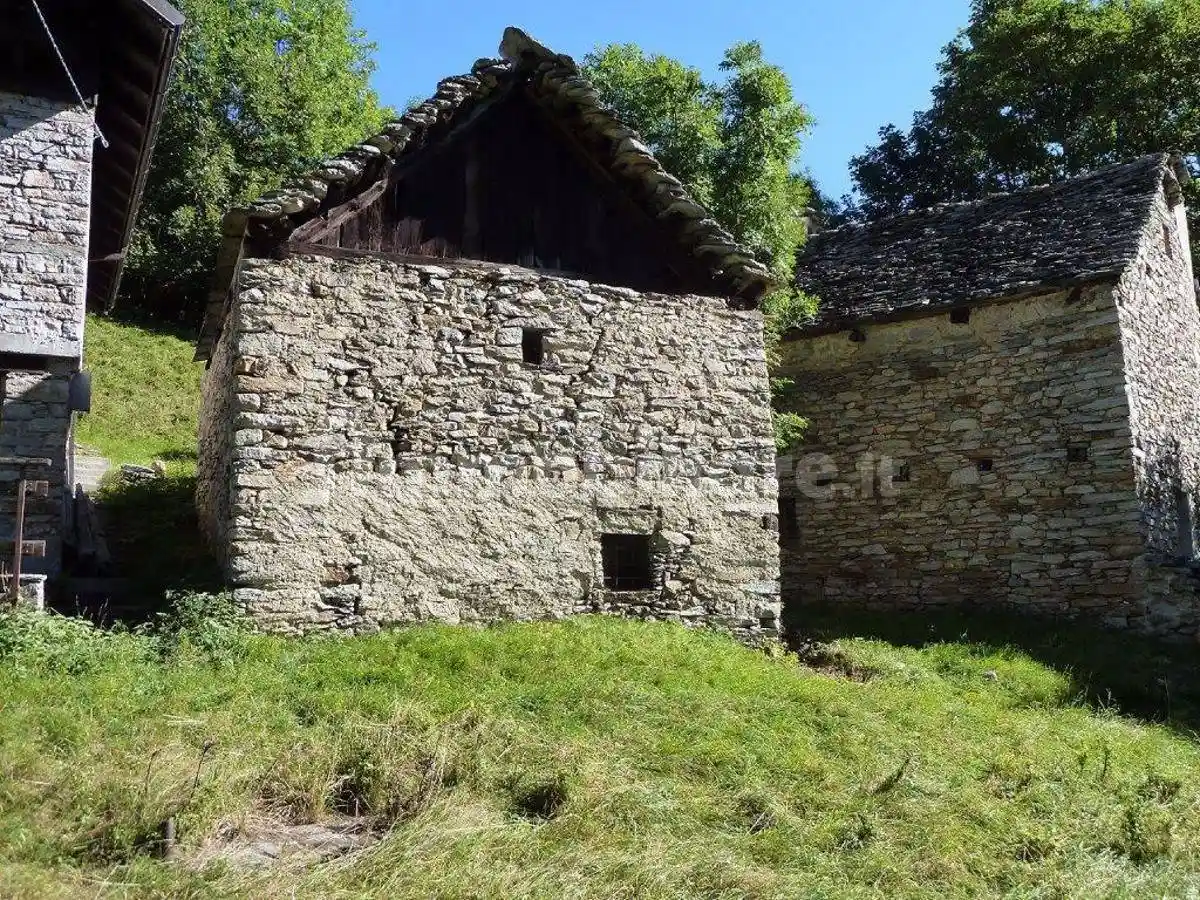 Rustico - Casale in vendita a Varzo