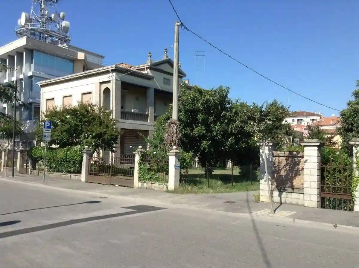 Palazzo - Edificio - foto 2