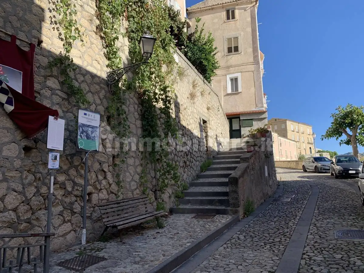 Appartamento in vendita a Amantea