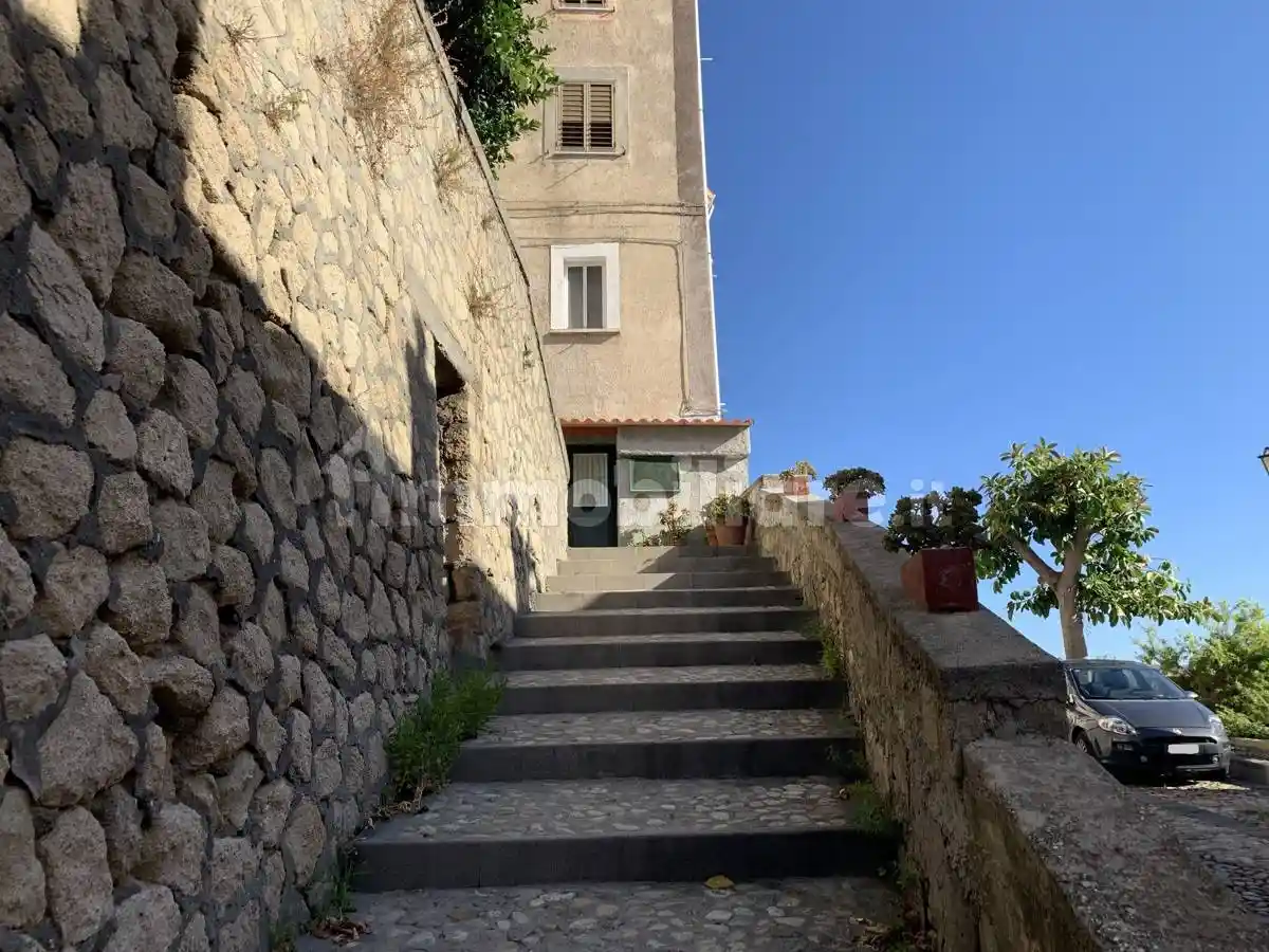 Trilocale via San Francesco , 10, Centro, Amantea - foto 2