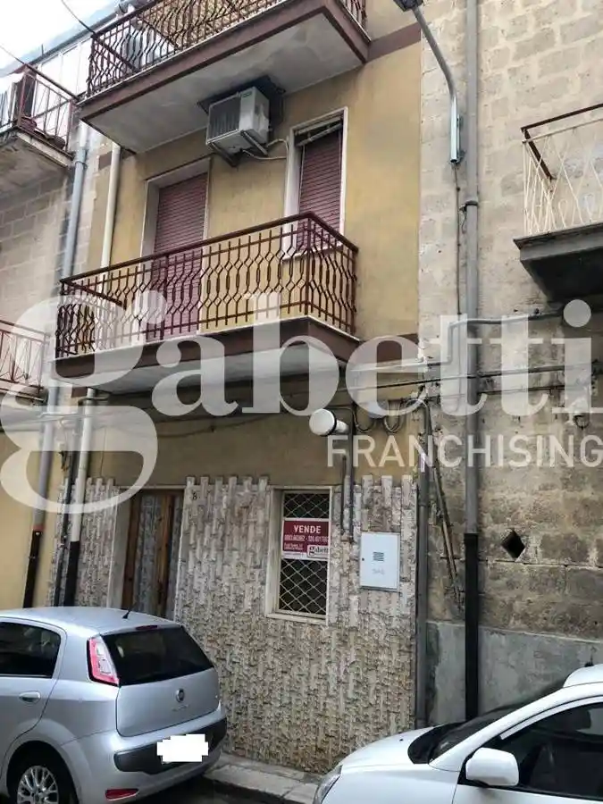 Casa indipendente in vendita a Canosa di Puglia