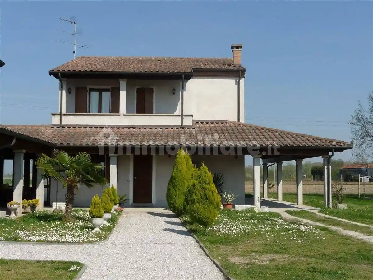 Villa in vendita a Adria