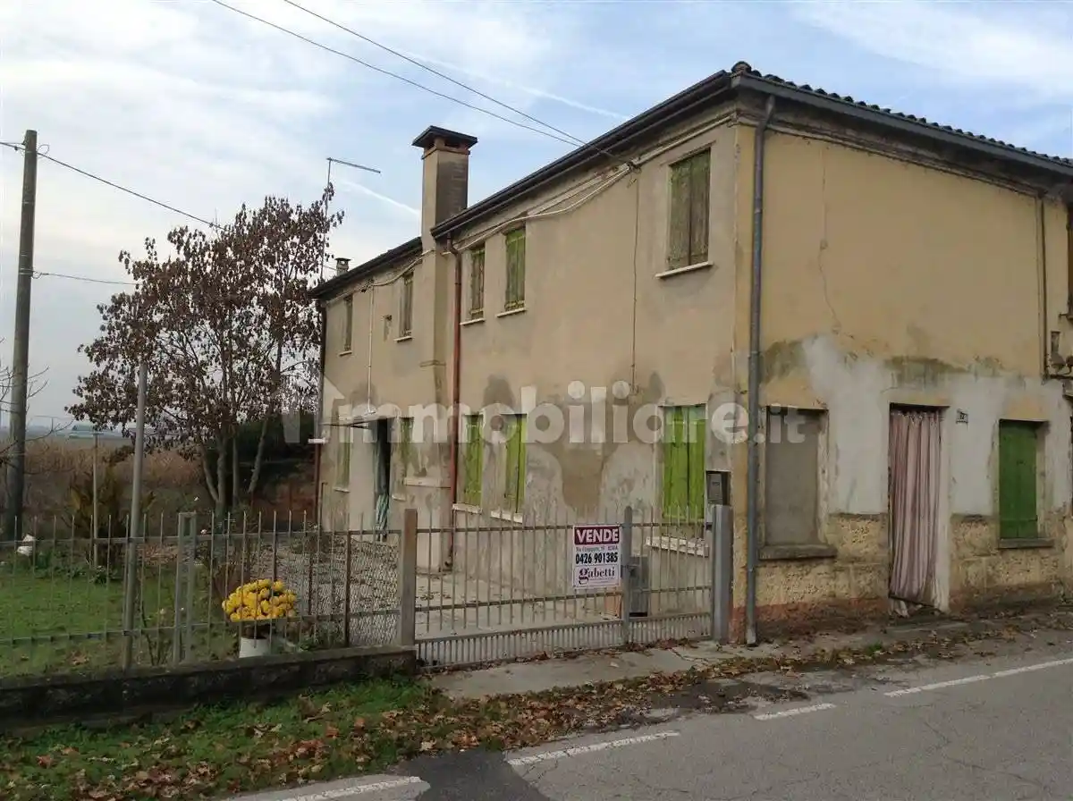 Casa indipendente in vendita a Papozze