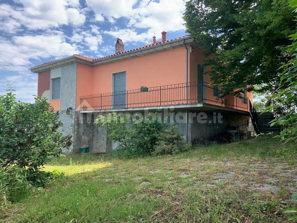 Villa in vendita a Corvino San Quirico