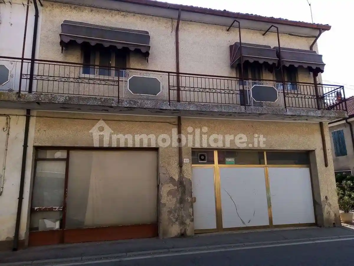 Palazzo - Edificio in vendita a Gavello