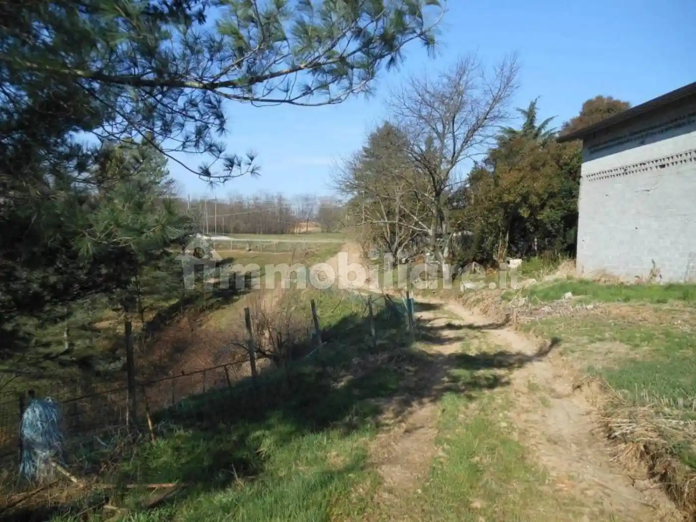 Rustico - Casale in vendita a Giavera del Montello