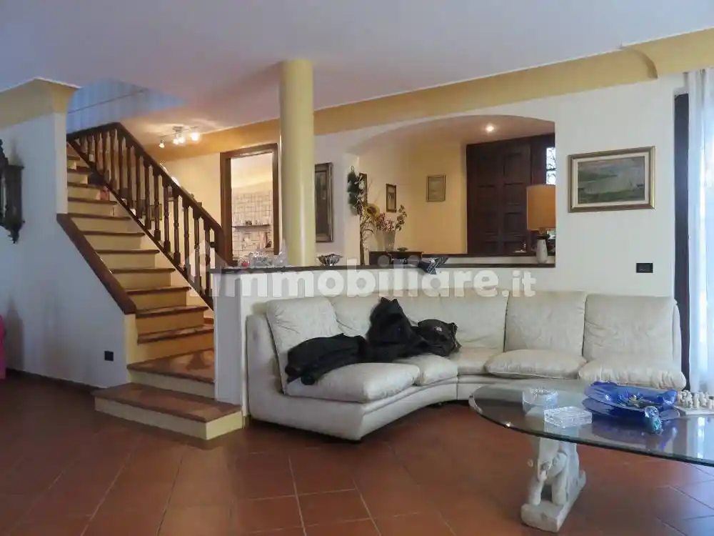 Villa in vendita a Vergiate