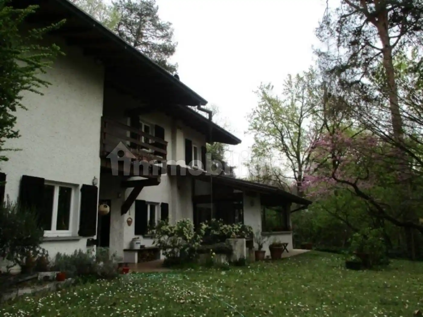 Villa in vendita a Borgo Ticino