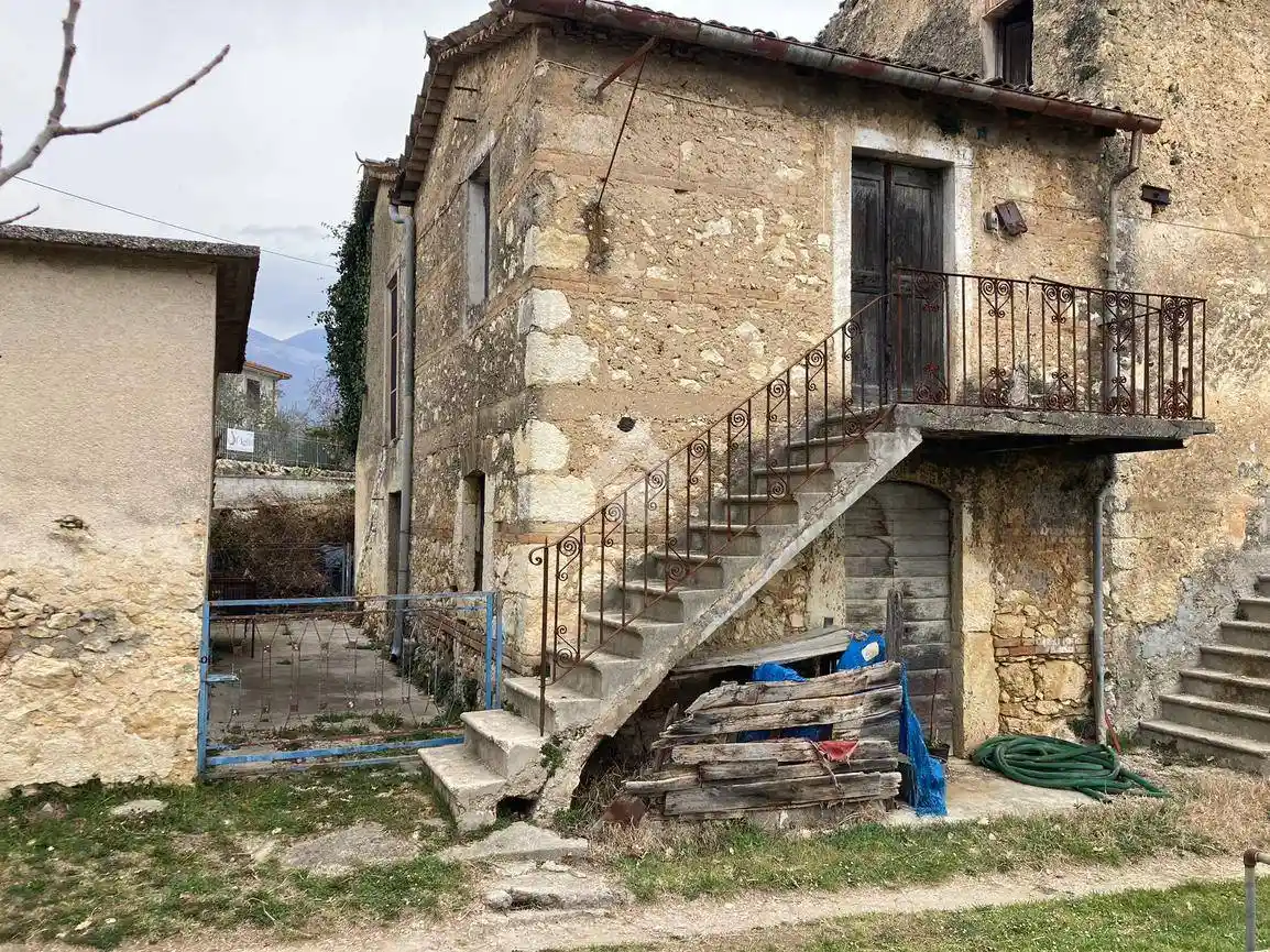 Casa indipendente in vendita a Isola del Liri