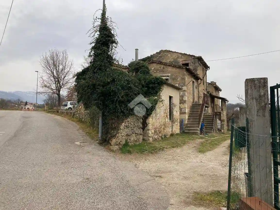 Casa indipendente - foto 2