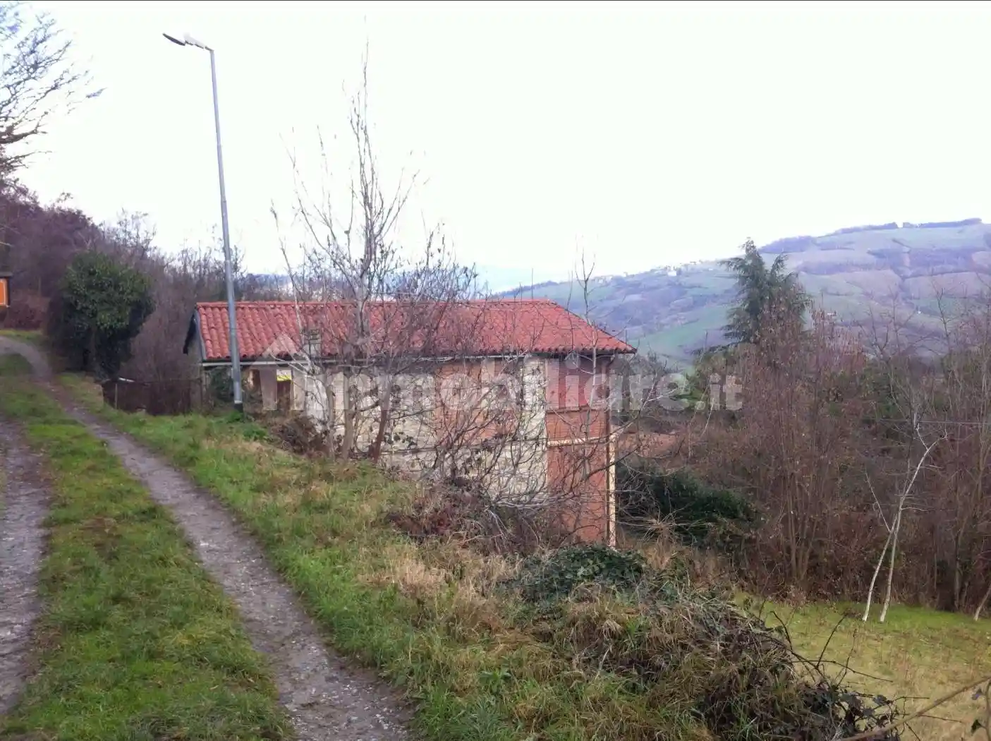 Rustico - Casale in vendita a Zavattarello