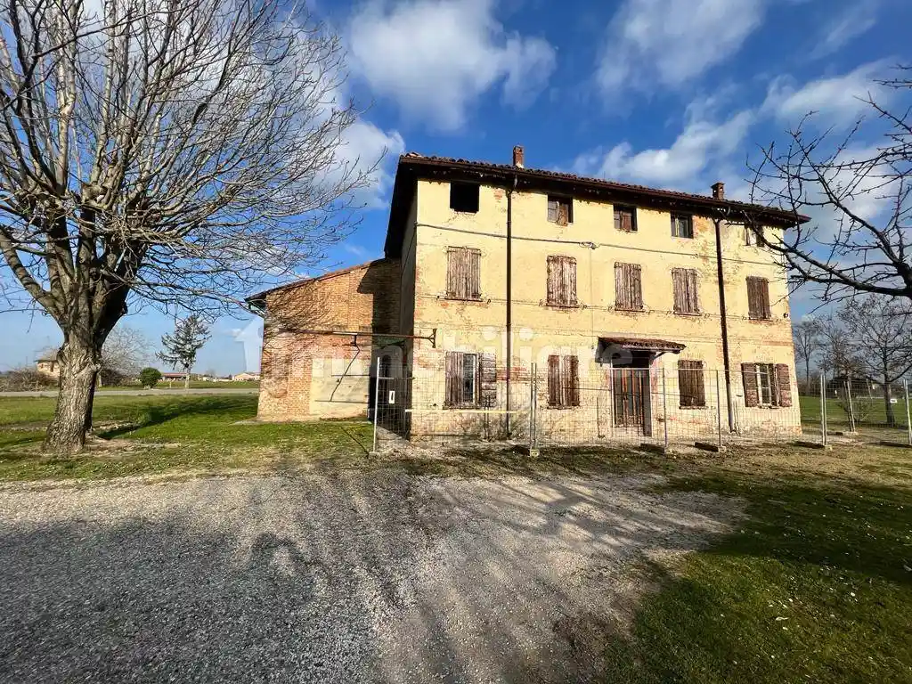Rustico - Casale in vendita a Gonzaga