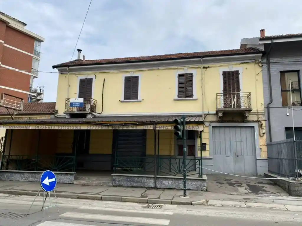 Palazzo - Edificio in vendita a Venaria Reale