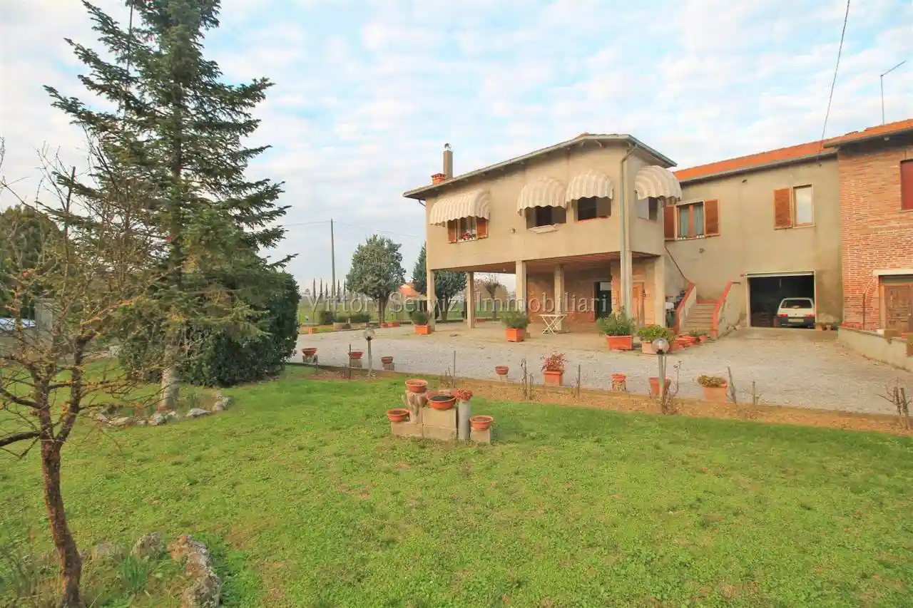 Villa in vendita a Torrita di Siena