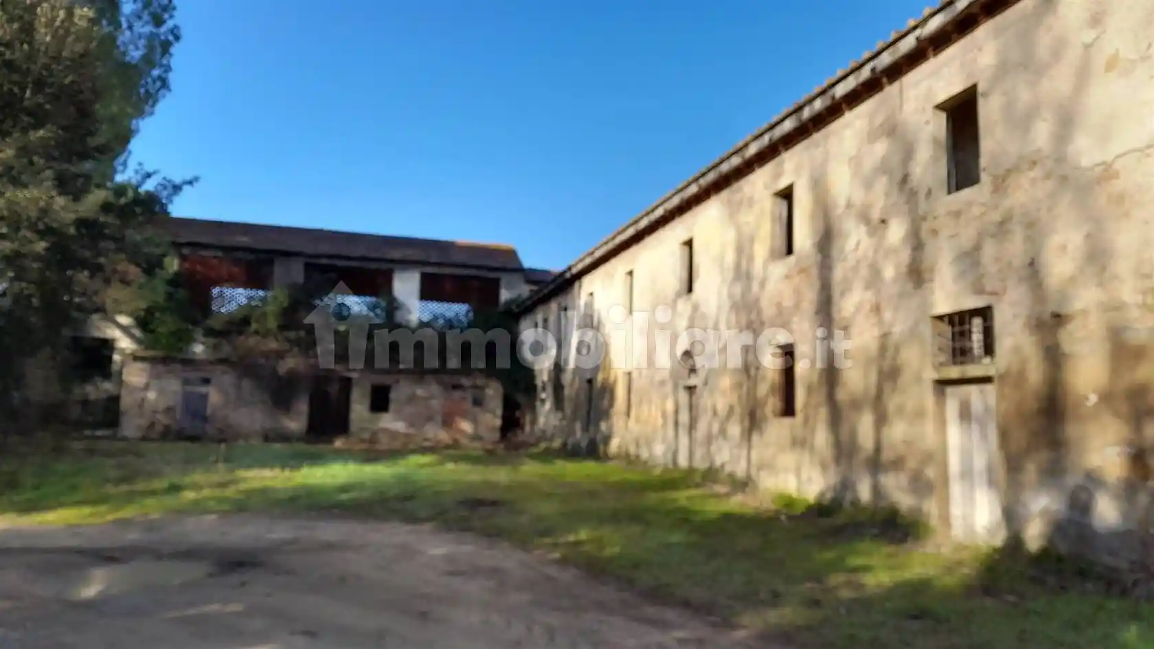 Rustico - Casale in vendita a Poggibonsi