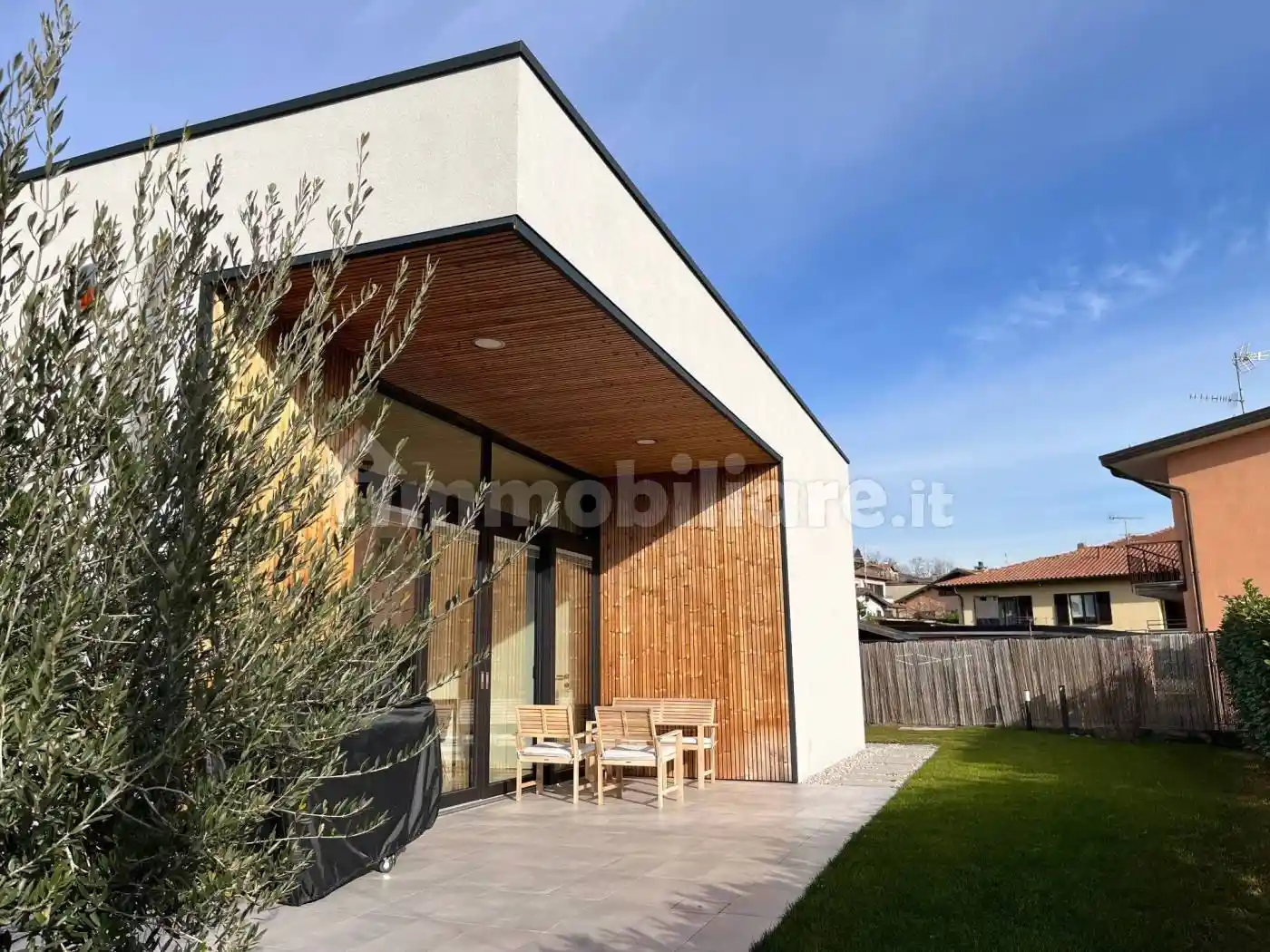 Villa in vendita a Clivio